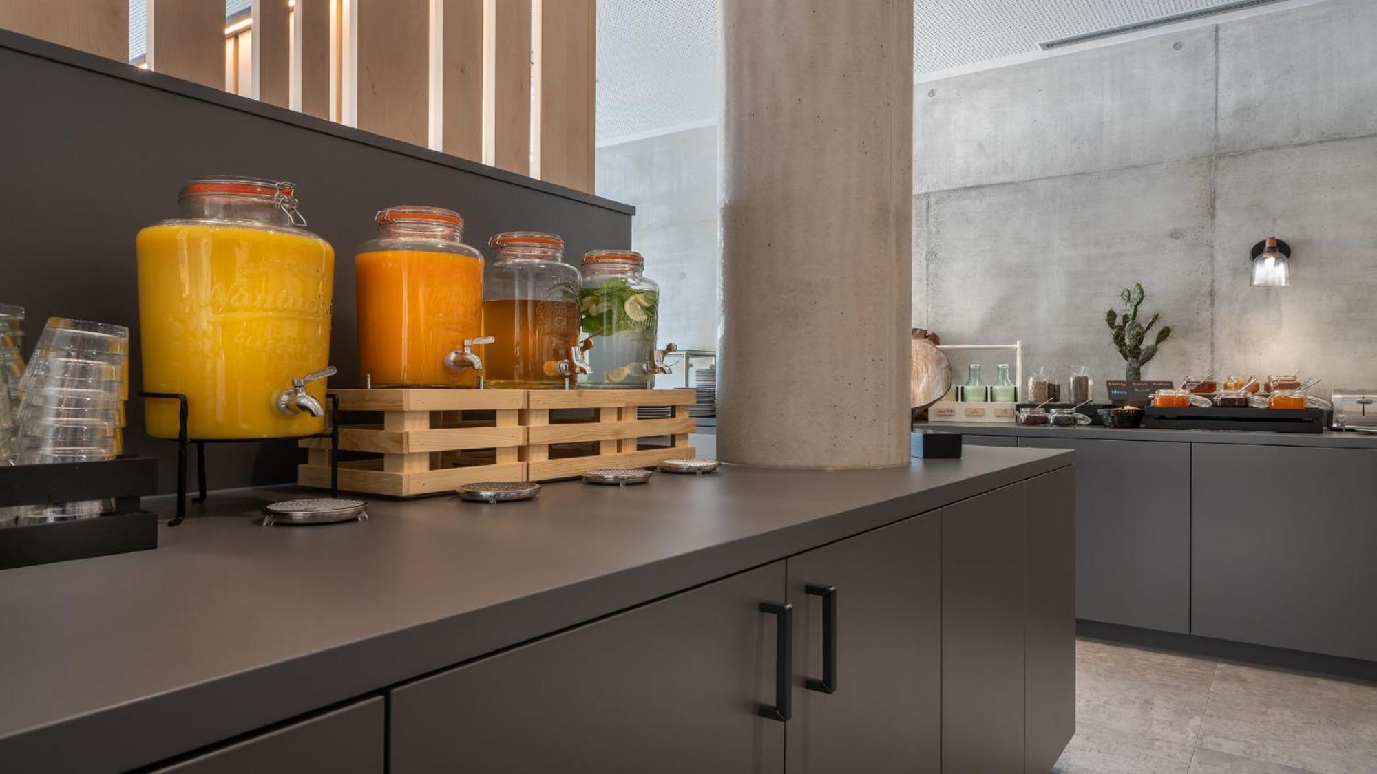 Holiday Inn - The Niu, Timber Esslingen By Ihg Esslingen am Neckar Luaran gambar