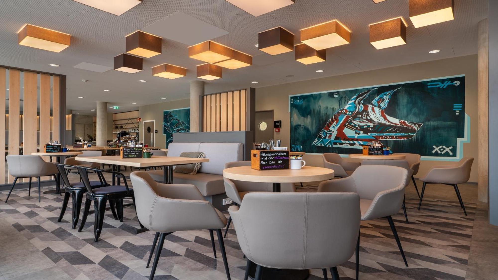 Holiday Inn - The Niu, Timber Esslingen By Ihg Esslingen am Neckar Luaran gambar