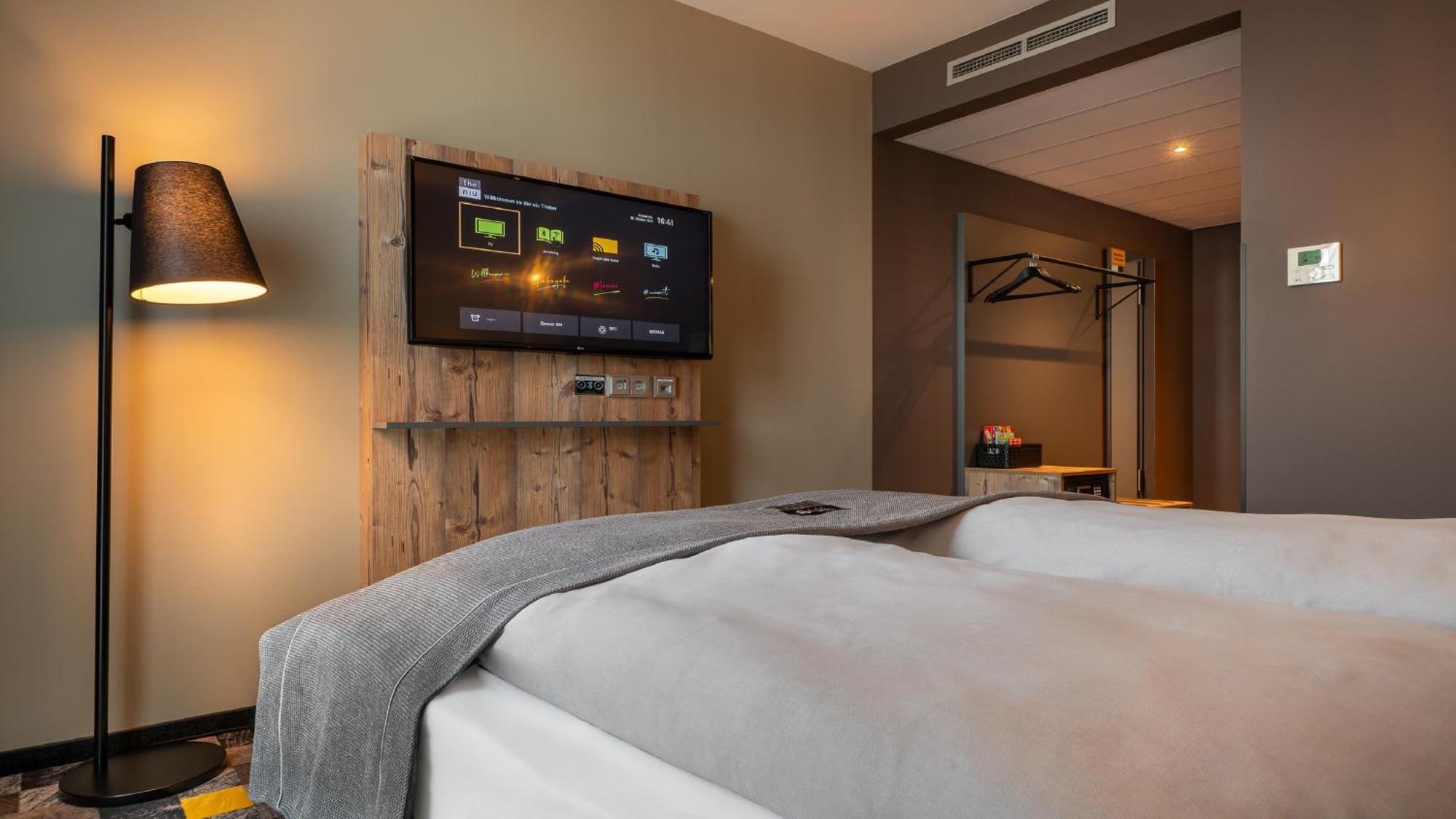 Holiday Inn - The Niu, Timber Esslingen By Ihg Esslingen am Neckar Luaran gambar
