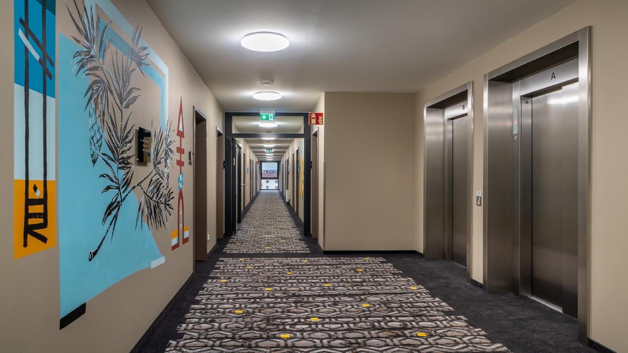 Holiday Inn - The Niu, Timber Esslingen By Ihg Esslingen am Neckar Luaran gambar