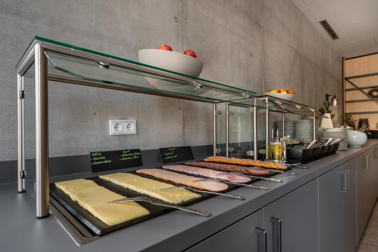Holiday Inn - The Niu, Timber Esslingen By Ihg Esslingen am Neckar Luaran gambar