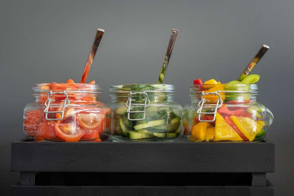 Holiday Inn - The Niu, Timber Esslingen By Ihg Esslingen am Neckar Restoran gambar